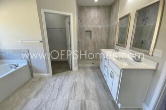 519 Friendship Rd in Mary Esther, FL - Building Photo - Building Photo