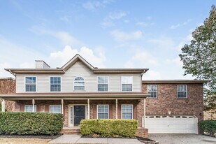 107 Walton Trce S in Hendersonville, TN - Building Photo