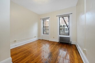 207 Washington St in Hoboken, NJ - Building Photo - Building Photo