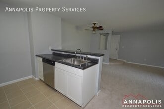 10 Hearthstone Ct in Annapolis, MD - Building Photo - Building Photo