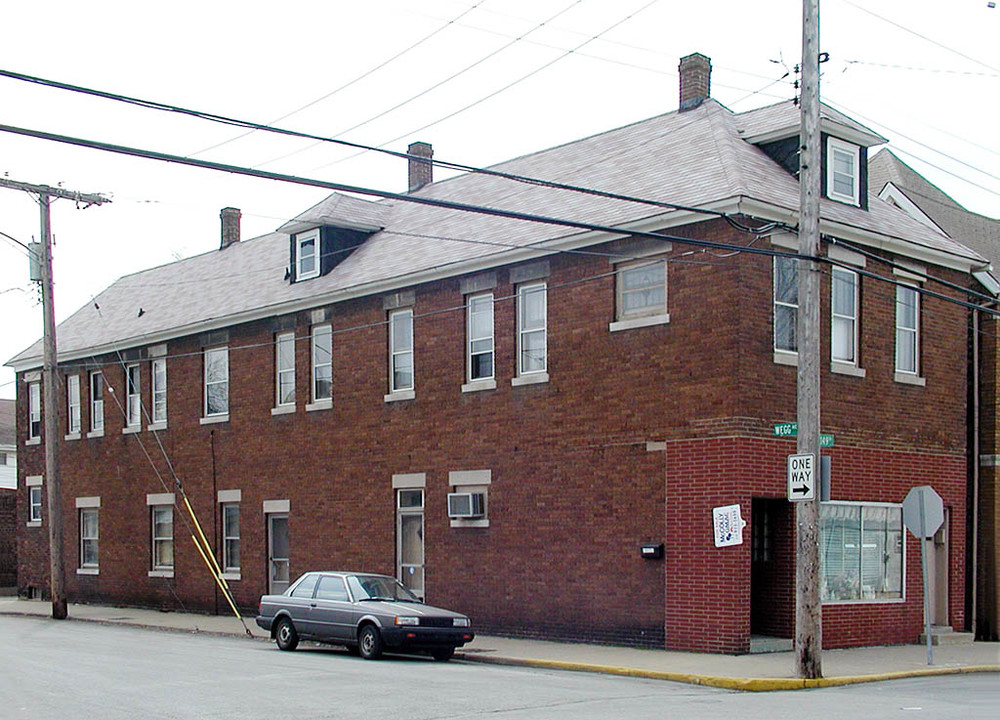 1301 149th St in East Chicago, IN - Building Photo