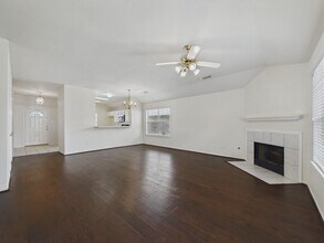 1151 Andover Dr in Pearland, TX - Building Photo - Building Photo