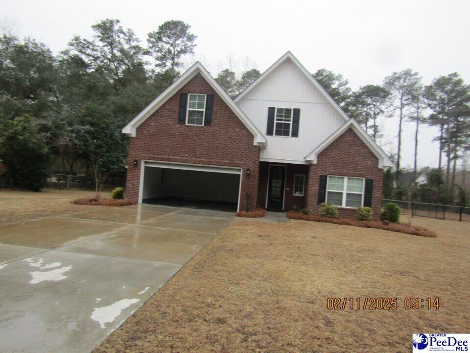 1335 State Rd S-21-760 in Florence, SC - Building Photo