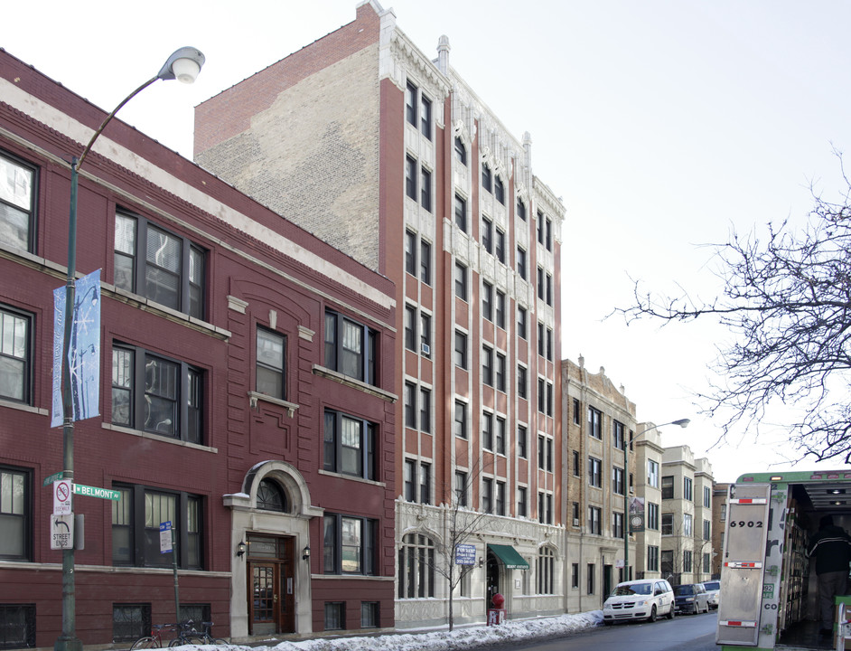 505 W Belmont Building in Chicago, IL - Foto de edificio