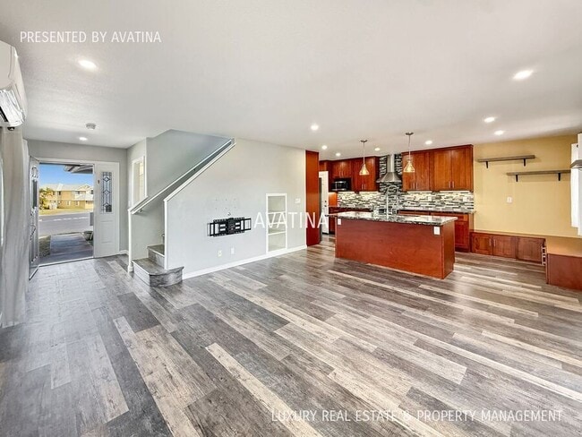 94-1050-1050 Kanawao St in Waipahu, HI - Building Photo - Building Photo