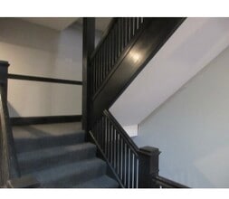 245 W North Ave, Unit 211 in Chicago, IL - Building Photo - Building Photo