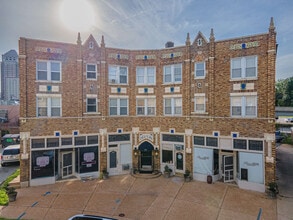 7355 Lindell Blvd in University City, MO - Building Photo - Building Photo