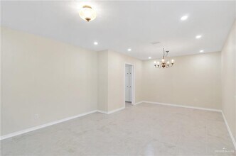 413 W Jonquil Ave in McAllen, TX - Building Photo - Building Photo