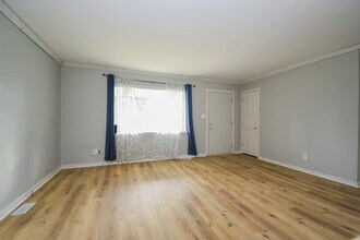 1107 Hilltop Blvd in McHenry, IL - Building Photo - Building Photo