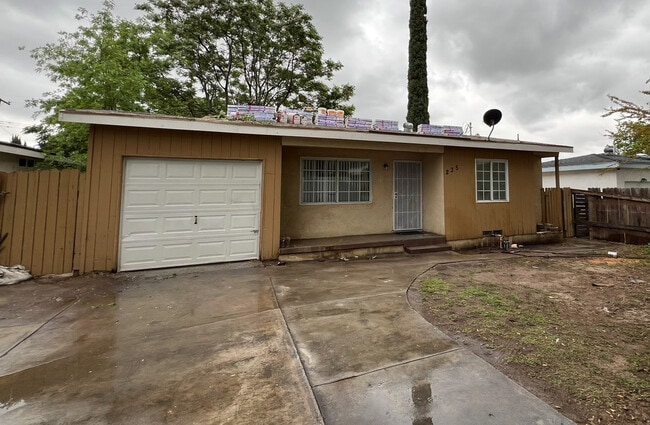 property at 235 E 47th St