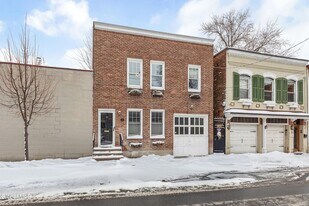 83 Spring St in Albany, NY - Building Photo