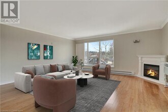 26 Wentworth Ave in Cambridge, ON - Building Photo - Building Photo