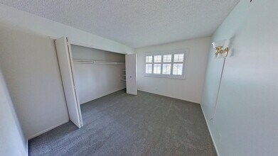 16401 Redlands Ln in Huntington Beach, CA - Building Photo - Building Photo