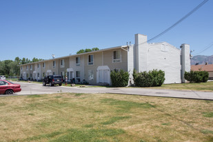 1194 W 4400 S Apartments