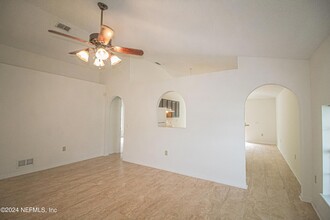 3354 Talisman Drive, Unit 1211 in Middleburg, FL - Building Photo - Building Photo