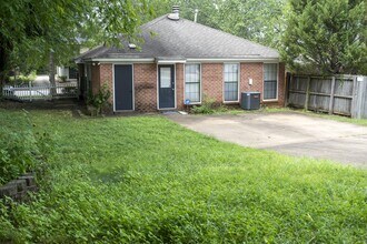 1615 Woodmere Loop in Montgomery, AL - Building Photo - Building Photo