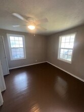 2571 N Bedford Ave in Evansville, IN - Building Photo - Building Photo