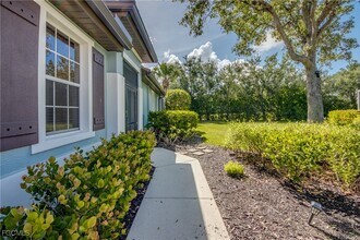 10519 Diamante Way in Ft. Myers, FL - Building Photo - Building Photo
