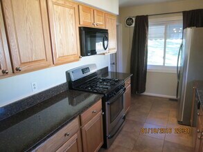 8912 Ridge Pl in Bethesda, MD - Foto de edificio - Building Photo