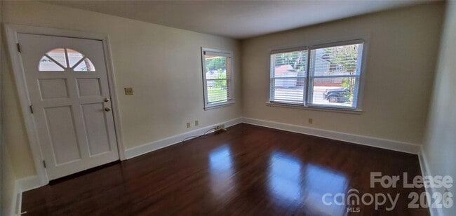 2019 Kenilworth Ave in Charlotte, NC - Foto de edificio - Building Photo