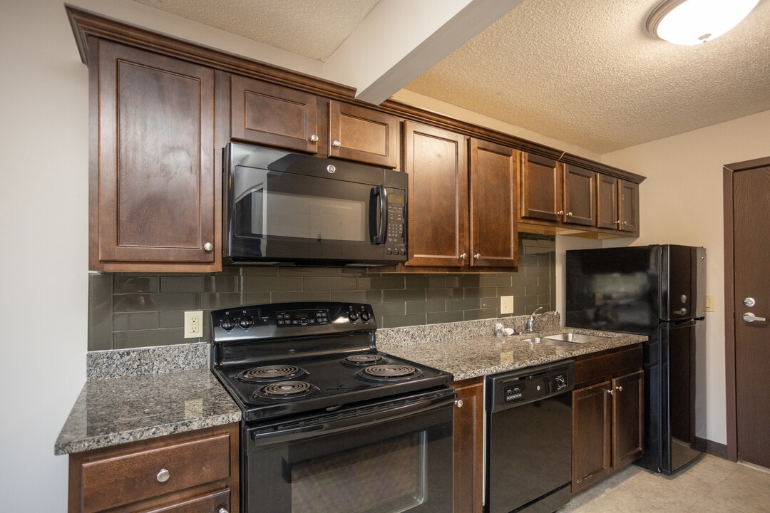 Vance Street Senior Apartments in Bluffton, OH - Building Photo