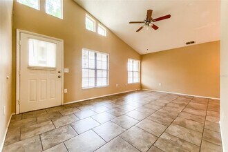 7737 Turnbridge Dr in Port Richey, FL - Building Photo - Building Photo