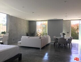 252 Bernard Ave in Los Angeles, CA - Building Photo - Building Photo