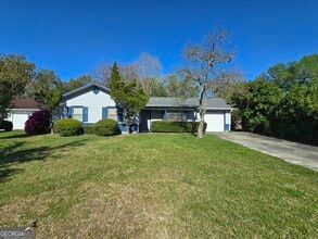 425 Sunnyside Dr in St. Marys, GA - Building Photo - Building Photo
