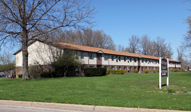 Michigan Square Apartments in Ashtabula, OH - Foto de edificio - Building Photo