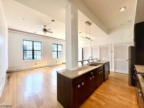 988 Johnson Pl in Union, NJ - Building Photo - Building Photo