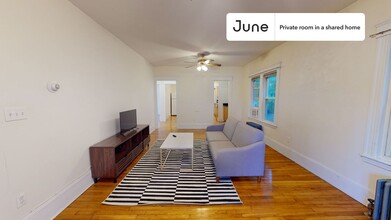 Private bedroom in 3 bed/1 bath Home in Boston, MA - Building Photo - Building Photo