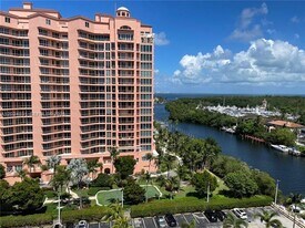 90 Edgewater Dr in Coral Gables, FL - Building Photo