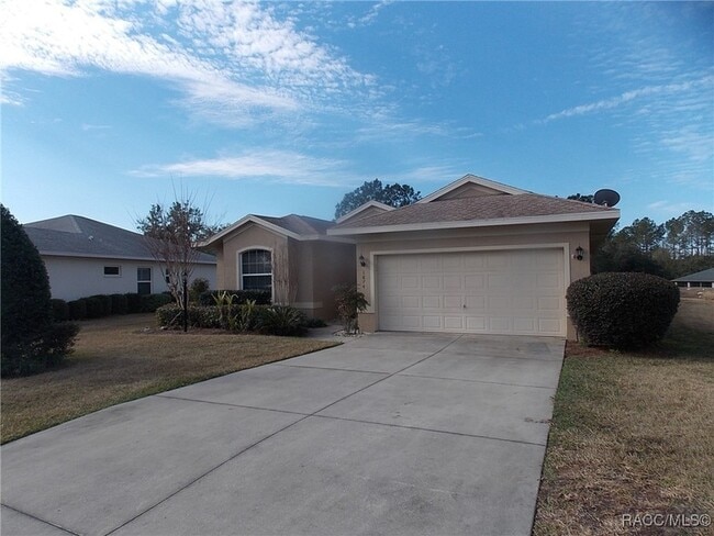 1874 W Angelica Loop in Lecanto, FL - Building Photo - Building Photo