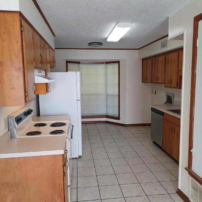 property at 115 S Maple St