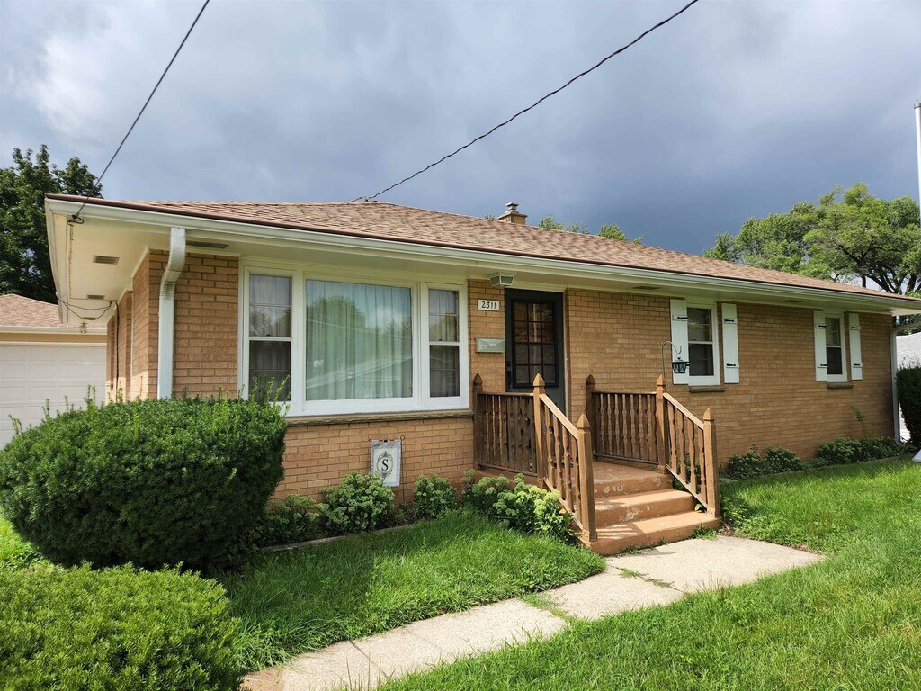 2311 26th St Rentals in Rockford, IL