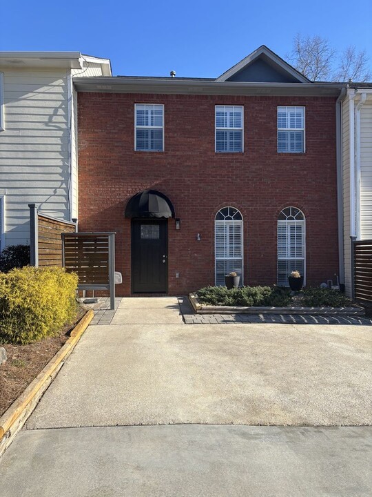 214 Cambrian Ridge Trail in Pelham, AL - Building Photo