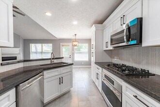 3227 Candlepine Dr in Spring, TX - Building Photo - Building Photo