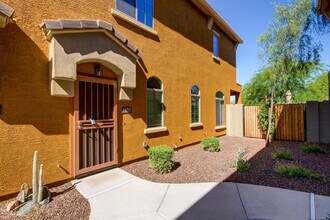 2725 E Mine Creek Rd in Phoenix, AZ - Building Photo - Building Photo