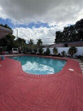3830 SW 11th St in Fort Lauderdale, FL - Building Photo - Building Photo