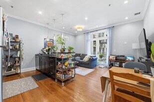 313 1st St in Hoboken, NJ - Building Photo