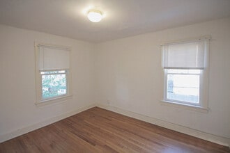 318 Whitney Ave, Unit 318 in Pittsburgh, PA - Building Photo - Building Photo