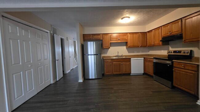 340 Witness Ln in Newport News, VA - Foto de edificio - Building Photo