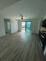 45 NW 31st St in Miami, FL - Building Photo