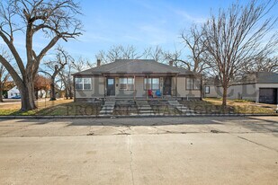 1125 W 16th St N in Wichita, KS - Building Photo