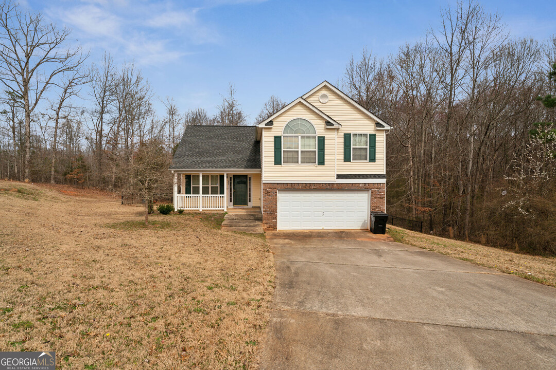 126 Huntington Terrace in Griffin, GA - Foto de edificio