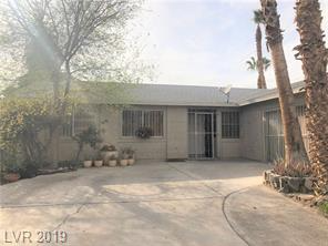 5311 S Sandhill Rd in Las Vegas, NV - Foto de edificio