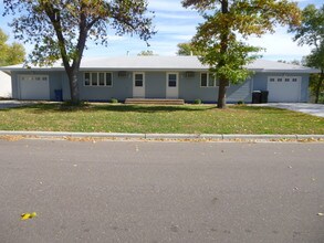 Twin Homes in Mounds View, MN - Foto de edificio - Building Photo