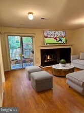 725 Twin Holly Ln in Silver Spring, MD - Building Photo - Building Photo