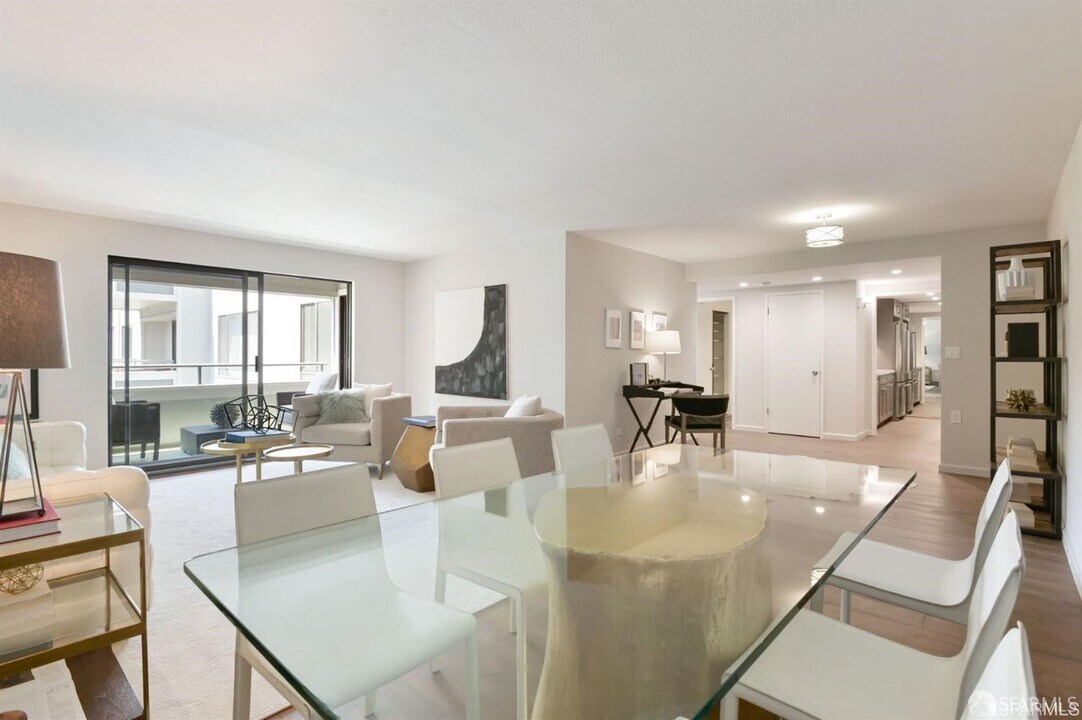 360 Guerrero St in San Francisco, CA - Building Photo