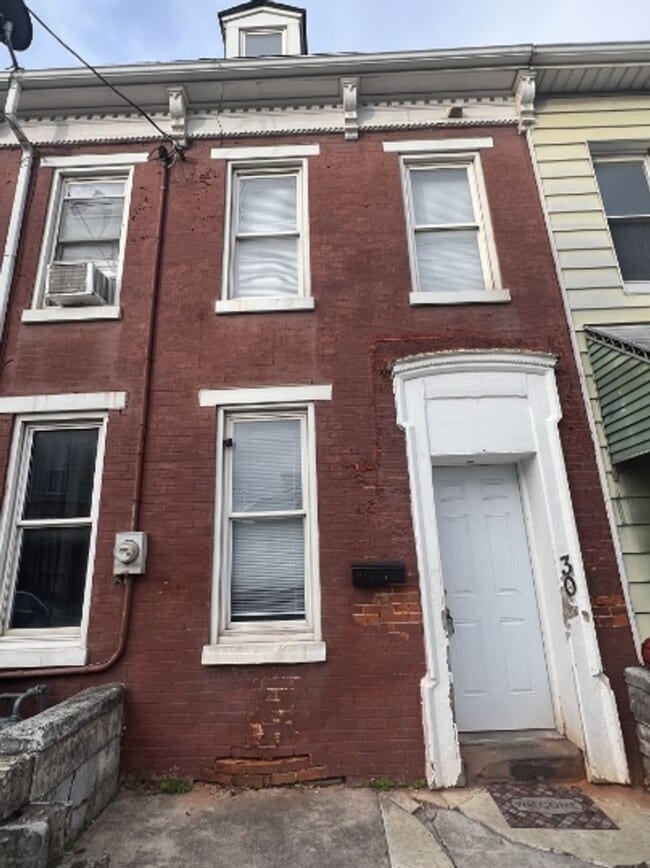 property at 30 N Franklin St